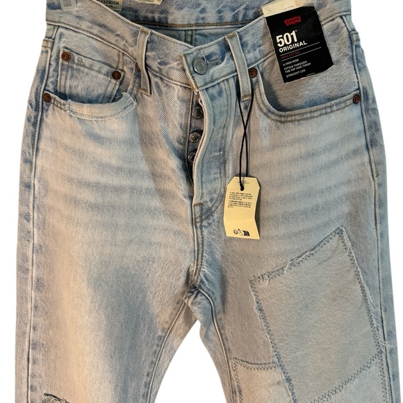 Levi’s Women high rise Light BlueJeans 25x30 - Picture 2 of 7